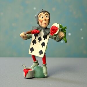 Hantel Miniatures Alice in Wonderland The Gardener Pewter Figurine